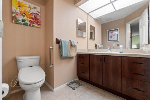 Villa ou maison à vendre à Weeki Wachee, Floride: 2 chambres, 133.69 m2 № 1789069 - photo 17