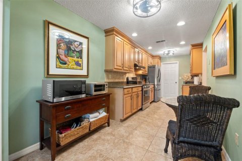 Villa ou maison à vendre à Weeki Wachee, Floride: 2 chambres, 133.69 m2 № 1789069 - photo 14