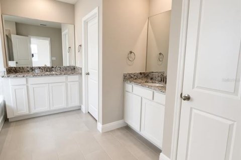 Villa ou maison à vendre à Apollo Beach, Floride: 4 chambres, 312.34 m2 № 2412644 - photo 29