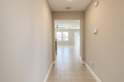 Villa ou maison à vendre à Apollo Beach, Floride: 4 chambres, 312.34 m2 № 2412644 - photo 4