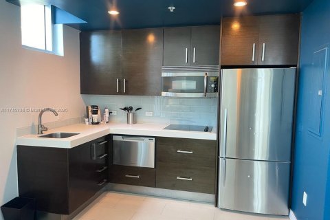 Condominio en venta en Sunny Isles Beach, Florida, 1 dormitorio, 84.36 m2 № 1937409 - foto 10