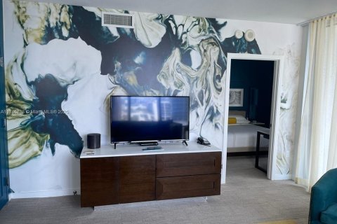 Condominio en venta en Sunny Isles Beach, Florida, 1 dormitorio, 84.36 m2 № 1937409 - foto 11