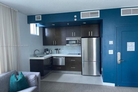 Condominio en venta en Sunny Isles Beach, Florida, 1 dormitorio, 84.36 m2 № 1937409 - foto 7