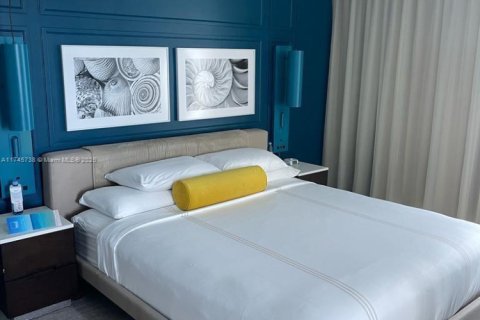 Condominio en venta en Sunny Isles Beach, Florida, 1 dormitorio, 84.36 m2 № 1937409 - foto 18