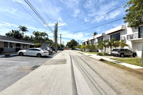 Condo in Fort Lauderdale, Florida, 1 bedroom  № 2065921 - photo 12