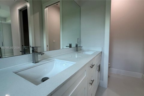 Villa ou maison à vendre à Naples, Floride: 3 chambres, 150.69 m2 № 2260581 - photo 9