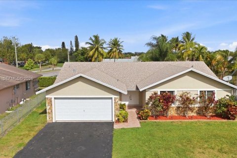 House in Sunrise, Florida 3 bedrooms, 165.64 sq.m. № 2000422