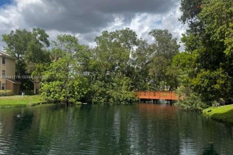 Condominio en alquiler en Sunrise, Florida, 1 dormitorio, 70.05 m2 № 2042997 - foto 29