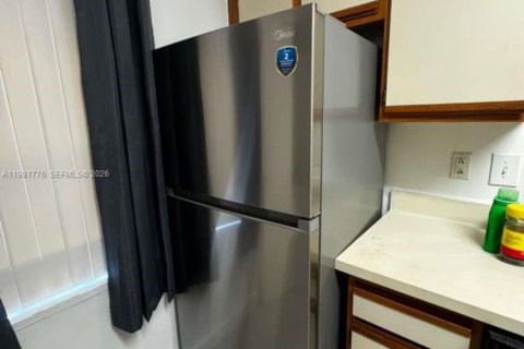 Condominio en alquiler en Sunrise, Florida, 1 dormitorio, 70.05 m2 № 2042997 - foto 16