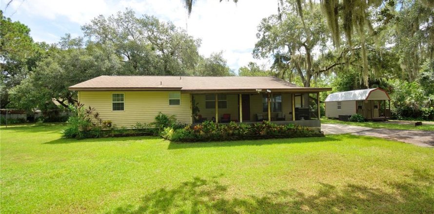 House in Cocoa, Florida 4 bedrooms, 187.48 sq.m. № 1883730