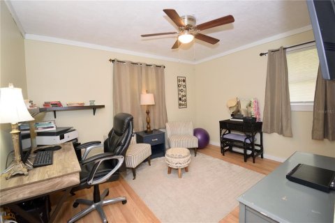 House in Cocoa, Florida 4 bedrooms, 187.48 sq.m. № 1883730 - photo 14