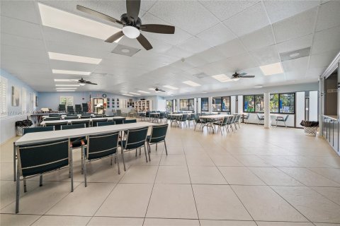 Condo in Greenacres, Florida, 2 bedrooms  № 1862762 - photo 25