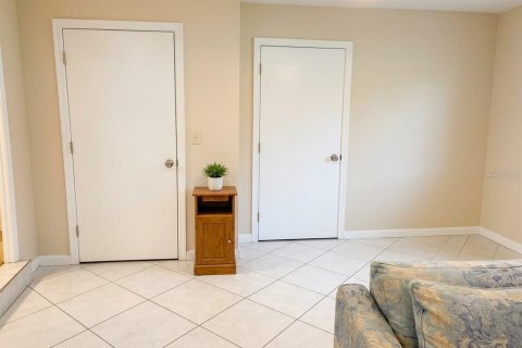 House in Niceville, Florida 5 bedrooms, 219.9 sq.m. № 2416676 - photo 5