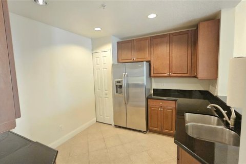 Copropriété à louer à Four Corners, Floride: 3 chambres, 125.79 m2 № 1901670 - photo 8