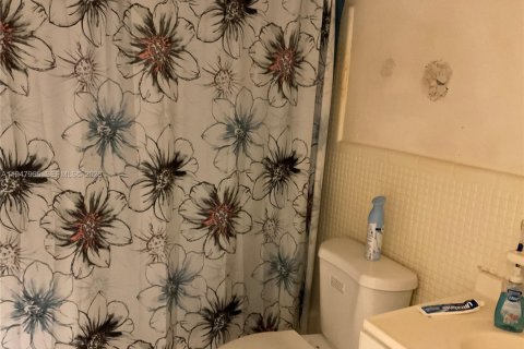 Снять в аренду виллу или дом в Холливуд, Флорида 1 спальня, 60.39м2, № 2003948 - фото 4