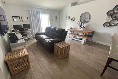 Casa en venta en Orlando, Florida, 3 dormitorios, 118.91 m2 № 2207817 - foto 18