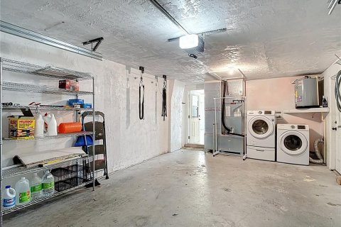Купить виллу или дом в Нью-Порт-Ричи, Флорида 5 комнат, 121.7м2, № 1915065 - фото 21