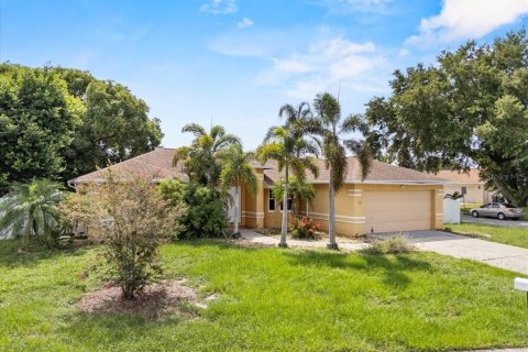 Casa en venta en Winter Haven, Florida, 3 dormitorios, 134.15 m2 № 2112854 - foto 2