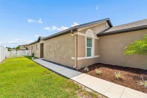 Casa en venta en Brooksville, Florida, 3 dormitorios, 134.34 m2 № 2203693 - foto 9