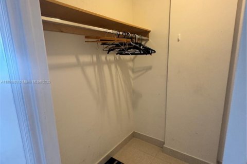 Купить кондоминиум в Санни-Айлс-Бич, Флорида 1 спальня, 93.37м2, № 2014397 - фото 9