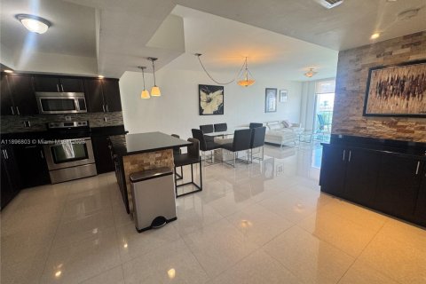 Купить кондоминиум в Санни-Айлс-Бич, Флорида 1 спальня, 93.37м2, № 2014397 - фото 7