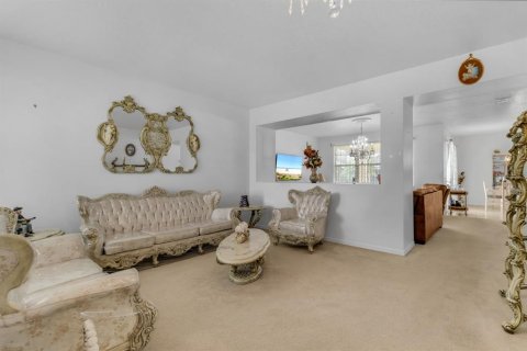 Casa en venta en Orlando, Florida, 3 dormitorios, 192.03 m2 № 1903843 - foto 12