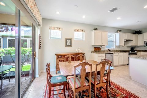 House in Ocala, Florida 2 bedrooms, 156.73 sq.m. № 2239694 - photo 16