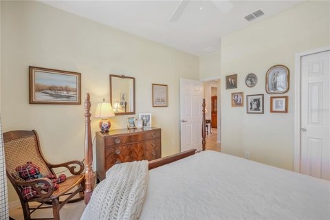 House in Ocala, Florida 2 bedrooms, 156.73 sq.m. № 2239694 - photo 6