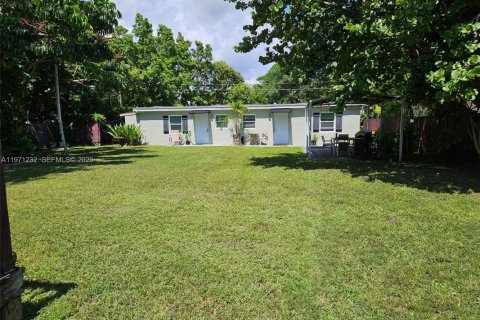 Immobilier commercial à vendre à Miami, Floride: 265.7 m2 № 2051535 - photo 29