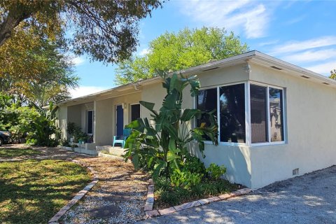 Immobilier commercial à vendre à Miami, Floride: 265.7 m2 № 2051535 - photo 4