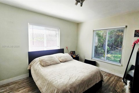 Immobilier commercial à vendre à Miami, Floride: 265.7 m2 № 2051535 - photo 19