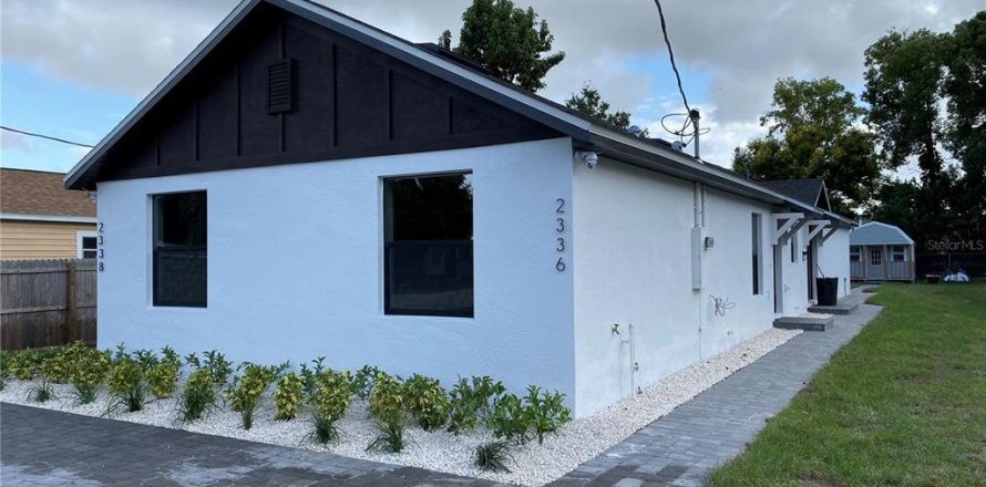 Propiedad comercial en Orlando, Florida 2 dormitorios, 178.37 m2 № 1918372