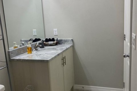 Propiedad comercial en venta en Orlando, Florida, 2 dormitorios, 178.37 m2 № 1918372 - foto 15