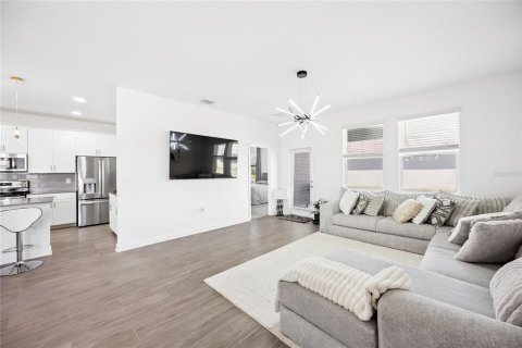 Casa en venta en Kissimmee, Florida, 4 dormitorios, 199.83 m2 № 2216108 - foto 11