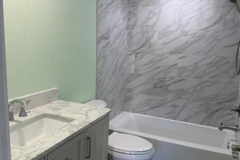 Touwnhouse à vendre à Seminole, Floride: 4 chambres, 201.97 m2 № 2095640 - photo 12