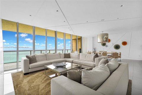 Condo à Bal Harbour, Floride, 4 chambres  № 2080027