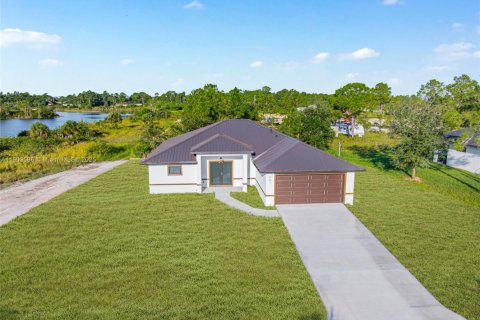 Купить виллу или дом в Лихай-Эйкерс, Флорида 3 спальни, 145.11м2, № 1954760 - фото 6