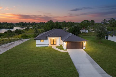 Купить виллу или дом в Лихай-Эйкерс, Флорида 3 спальни, 145.11м2, № 1954760 - фото 7