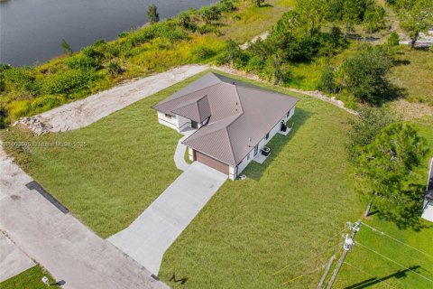 Купить виллу или дом в Лихай-Эйкерс, Флорида 3 спальни, 145.11м2, № 1954760 - фото 2