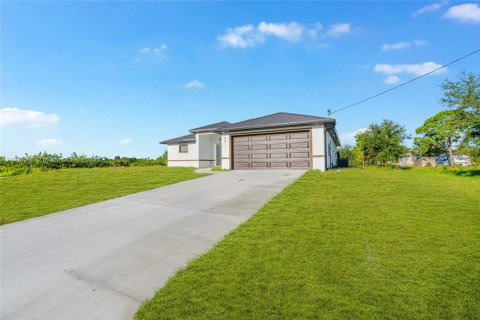 Купить виллу или дом в Лихай-Эйкерс, Флорида 3 спальни, 145.11м2, № 1954760 - фото 10