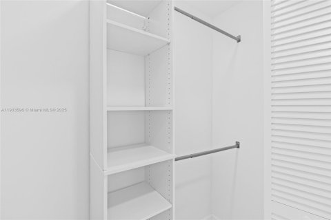 Купить виллу или дом в Лихай-Эйкерс, Флорида 3 спальни, 145.11м2, № 1954760 - фото 28