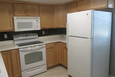 Copropriété à louer à Sun City Center, Floride: 2 chambres, 92.9 m2 № 2093205 - photo 7