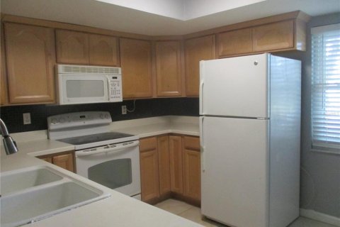 Copropriété à louer à Sun City Center, Floride: 2 chambres, 92.9 m2 № 2093205 - photo 5