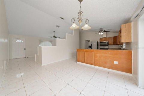 Casa en venta en Kissimmee, Florida, 3 dormitorios, 127.74 m2 № 2383853 - foto 8