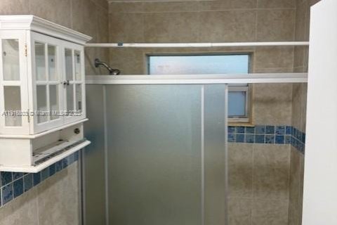 Casa en alquiler en Hollywood, Florida, 2 dormitorios, 174.93 m2 № 2060193 - foto 2