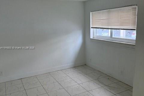 Casa en alquiler en Hollywood, Florida, 2 dormitorios, 174.93 m2 № 2060193 - foto 3