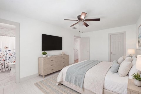 House in Port St. Lucie, Florida 3 bedrooms, 122.63 sq.m. № 2374892 - photo 19