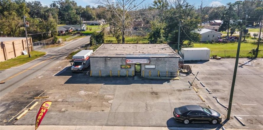 Commercial property in Ocala, Florida 222.97 sq.m. № 1589859