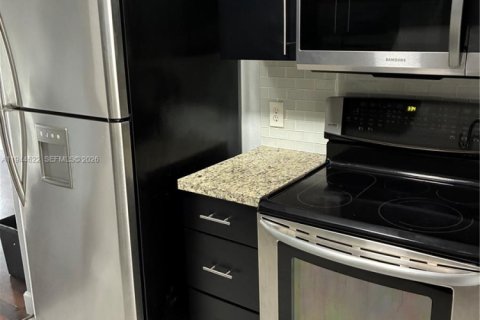 Condo in Davie, Florida, 2 bedrooms  № 2001521