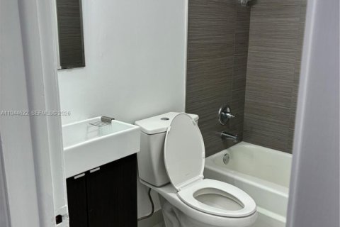 Condo in Davie, Florida, 2 bedrooms  № 2001521 - photo 6